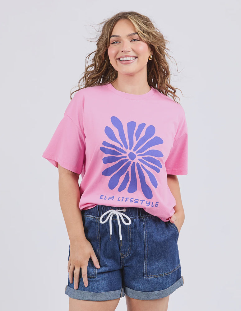 Camelia Tee - Chateau Rose