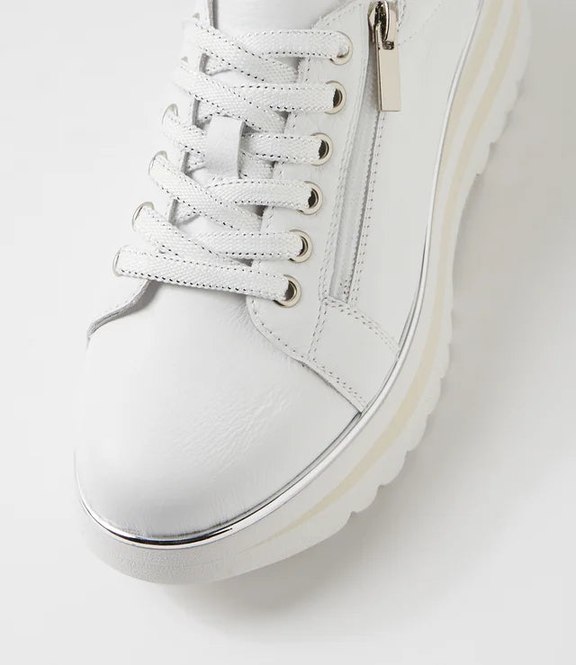 Eammes - White